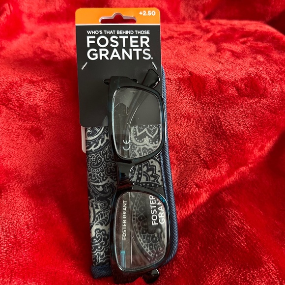 Foster Grant NWT Readers +2.5 - Picture 2 of 8